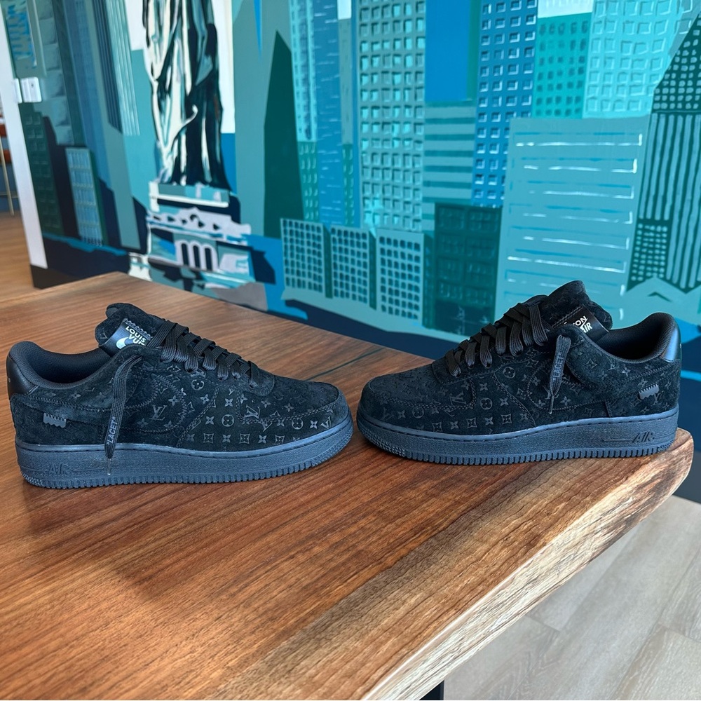 Louis Vuitton x Nike Air Force 1 Black 8.5 - Picture 4 of 16